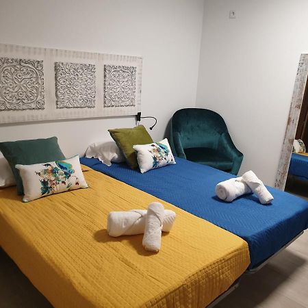 Lisbon Hostel Terminal 4 エクステリア 写真