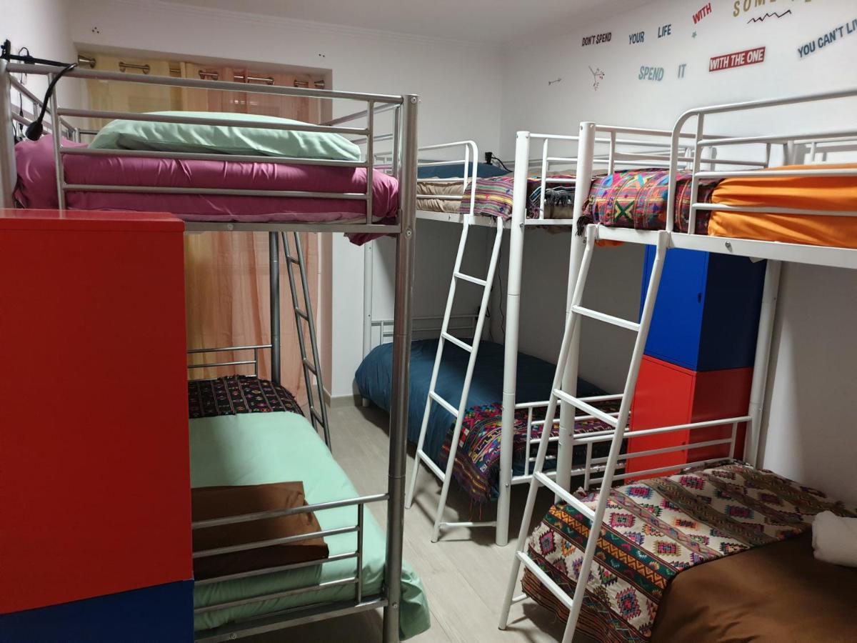 Lisbon Hostel Terminal 4 エクステリア 写真