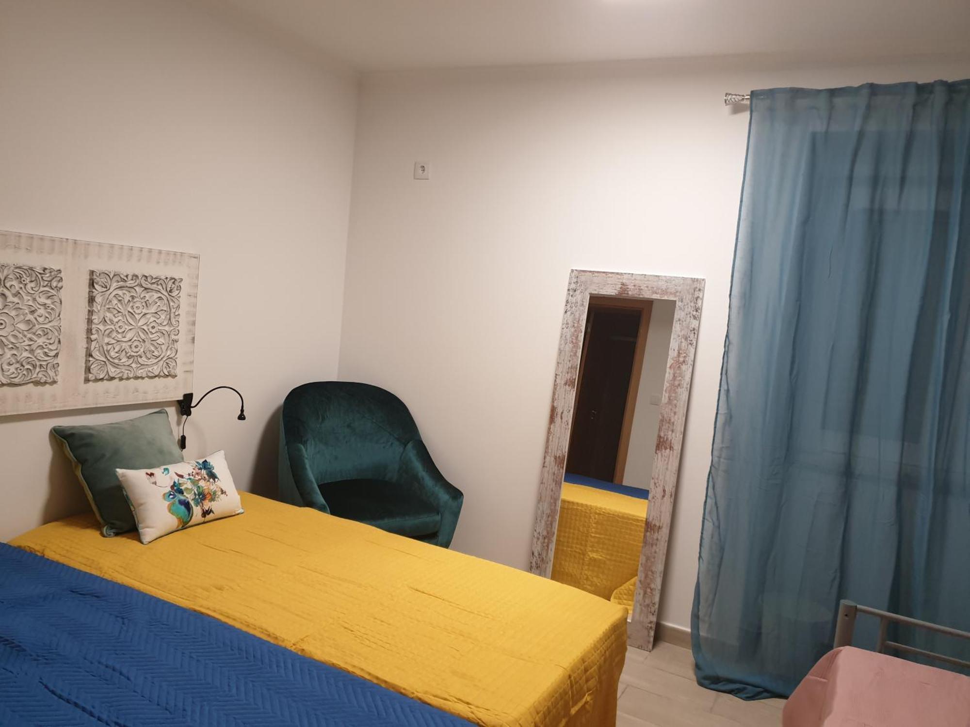 Lisbon Hostel Terminal 4 エクステリア 写真